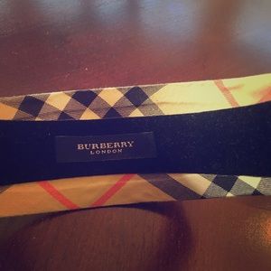 Burberry headband
